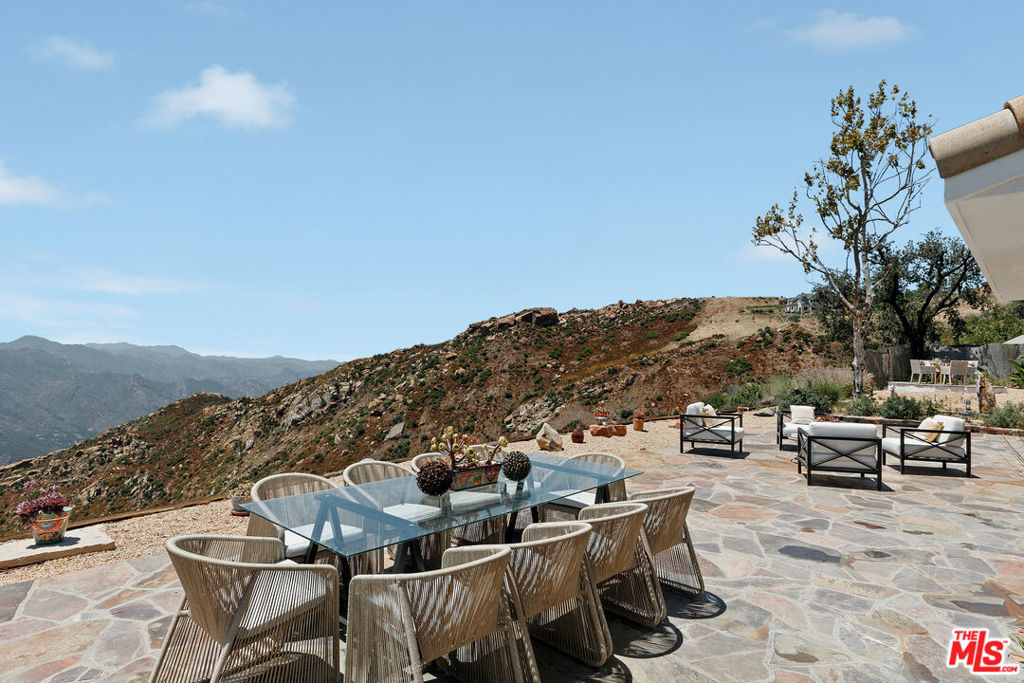 231 Loma Metisse Road Property Photo 14