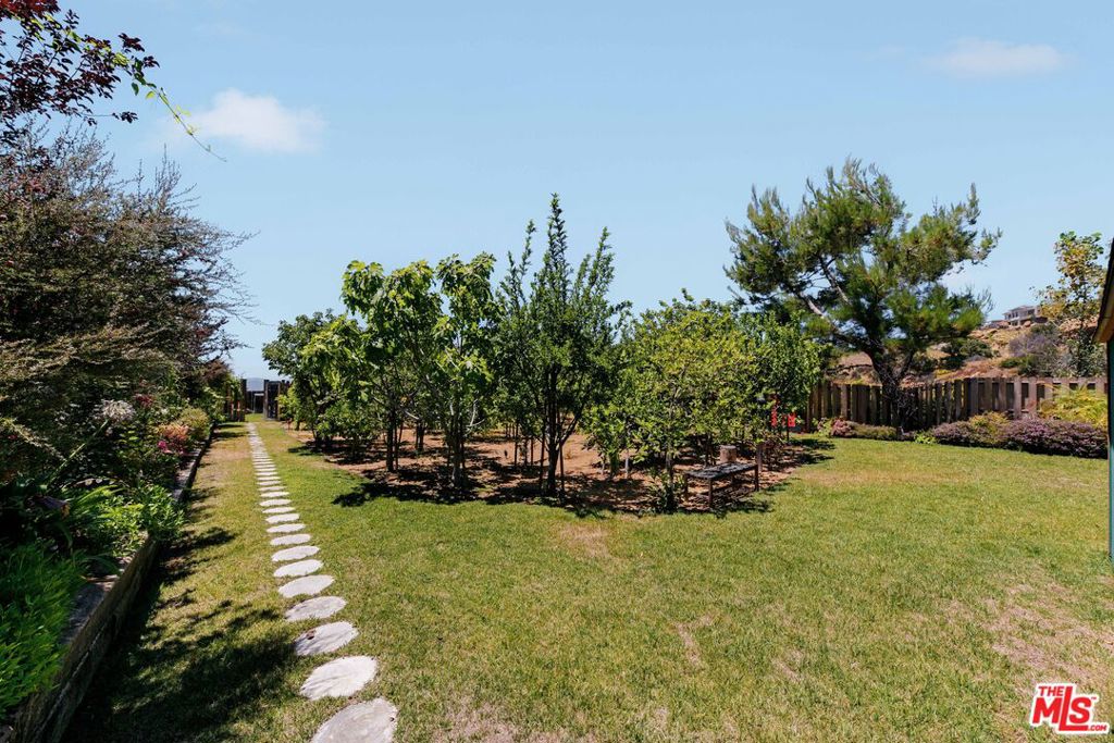 231 Loma Metisse Road Property Photo 37