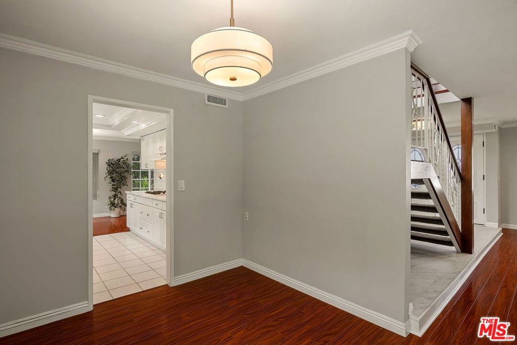 3010 Stoner Avenue Property Photo 14