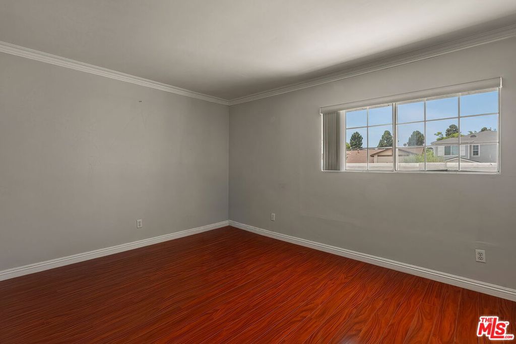 3010 Stoner Avenue Property Photo 25
