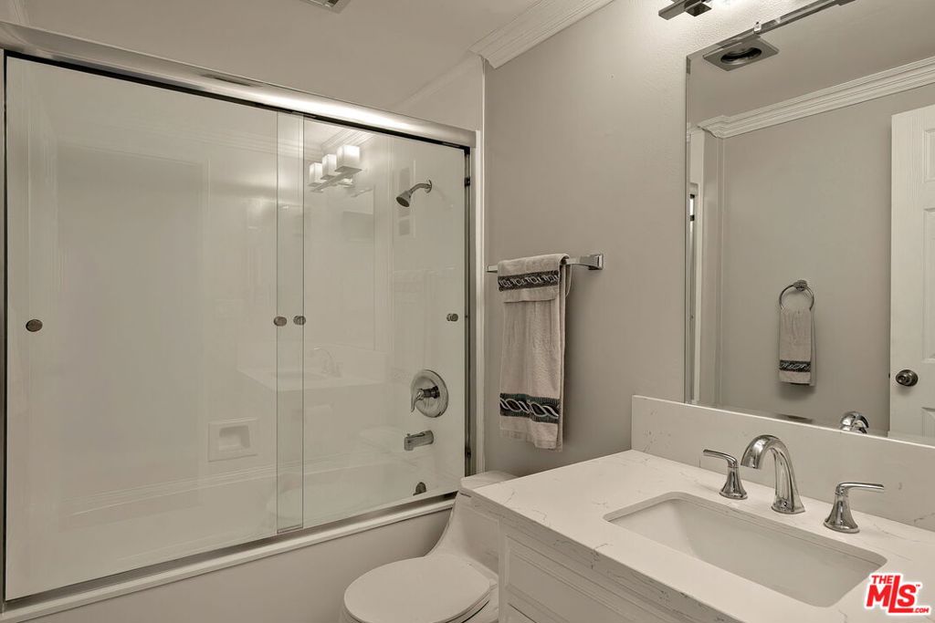 3010 Stoner Avenue Property Photo 27