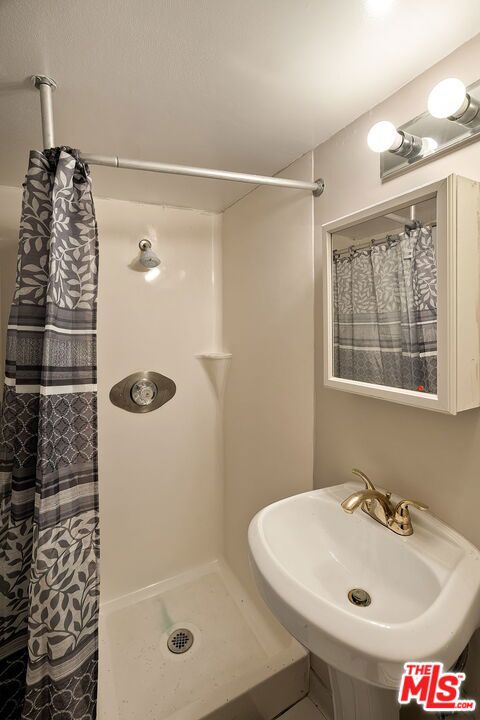 3010 Stoner Avenue Property Photo 39