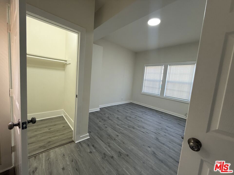 400 S Rampart Boulevard 7 Property Photo 4