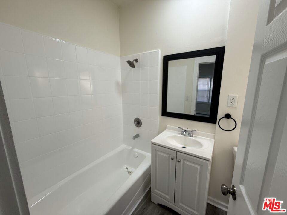 400 S Rampart Boulevard 7 Property Photo 5