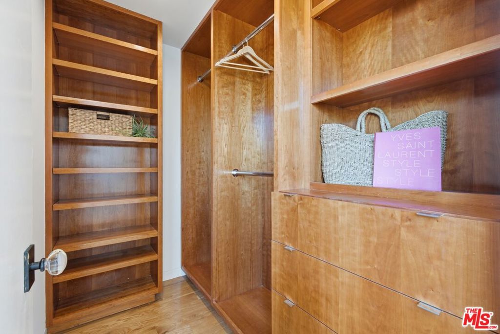 2106 Glyndon Avenue Property Photo 32