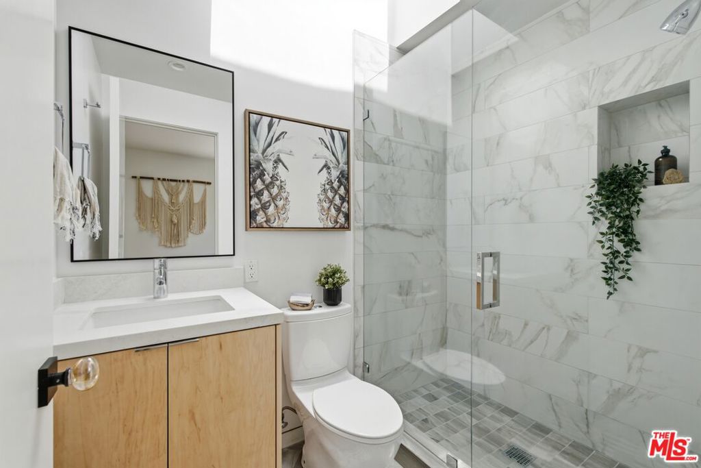 2106 Glyndon Avenue Property Photo 33