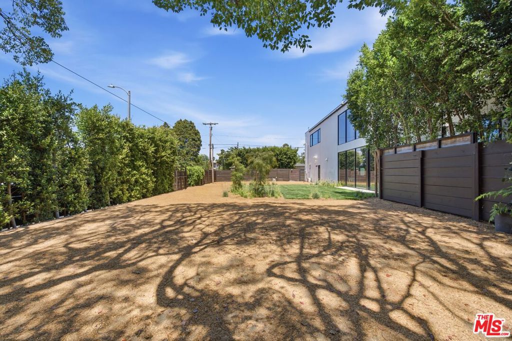 2106 Glyndon Avenue Property Photo 48