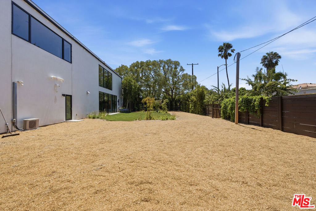 2106 Glyndon Avenue Property Photo 52