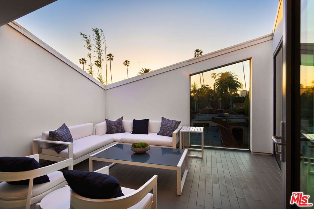 8600 Wilshire Boulevard Th2 Property Photo 51