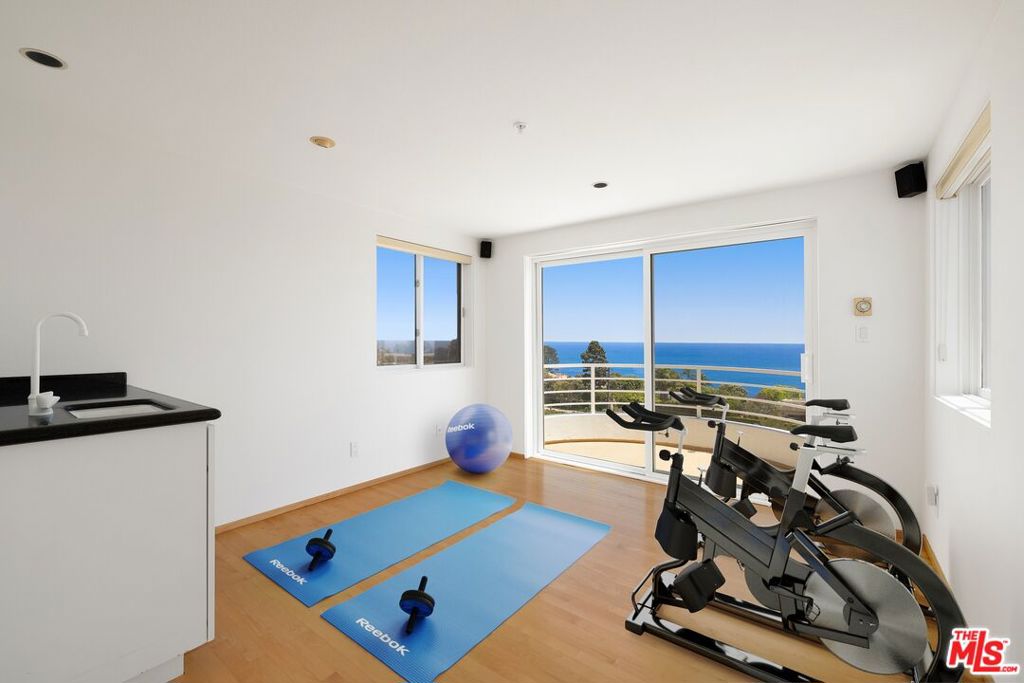 29035 Cliffside Drive Property Photo 24