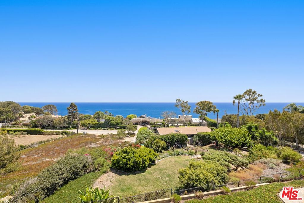 29035 Cliffside Drive Property Photo 26