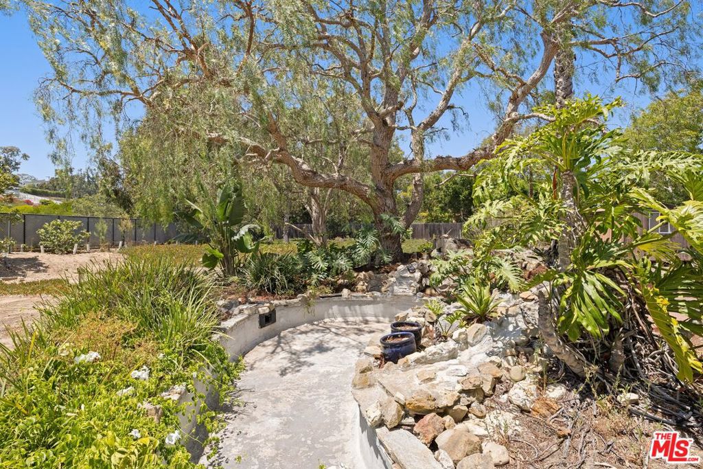 29035 Cliffside Drive Property Photo 28
