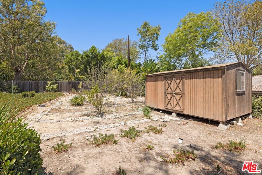 29035 Cliffside Drive Property Photo 30