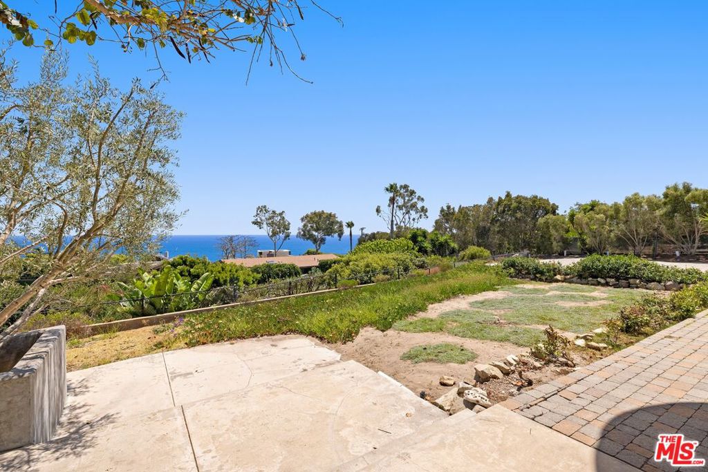 29035 Cliffside Drive Property Photo 32
