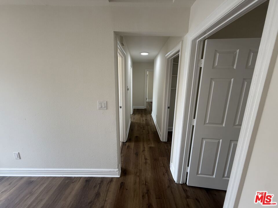 660 W 94th Street Property Photo 11