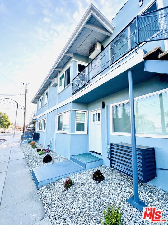 421 E Chevy Chase Drive 1 Property Photo 1