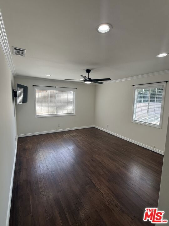 8701 Kittyhawk Avenue Property Photo 6