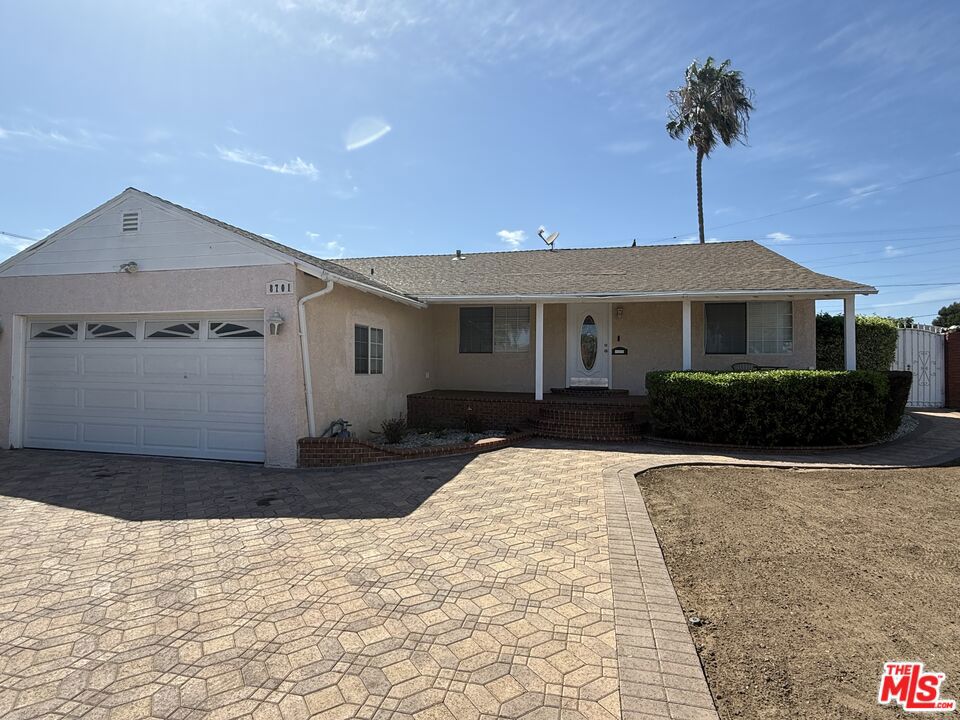 8701 Kittyhawk Avenue Property Photo 12