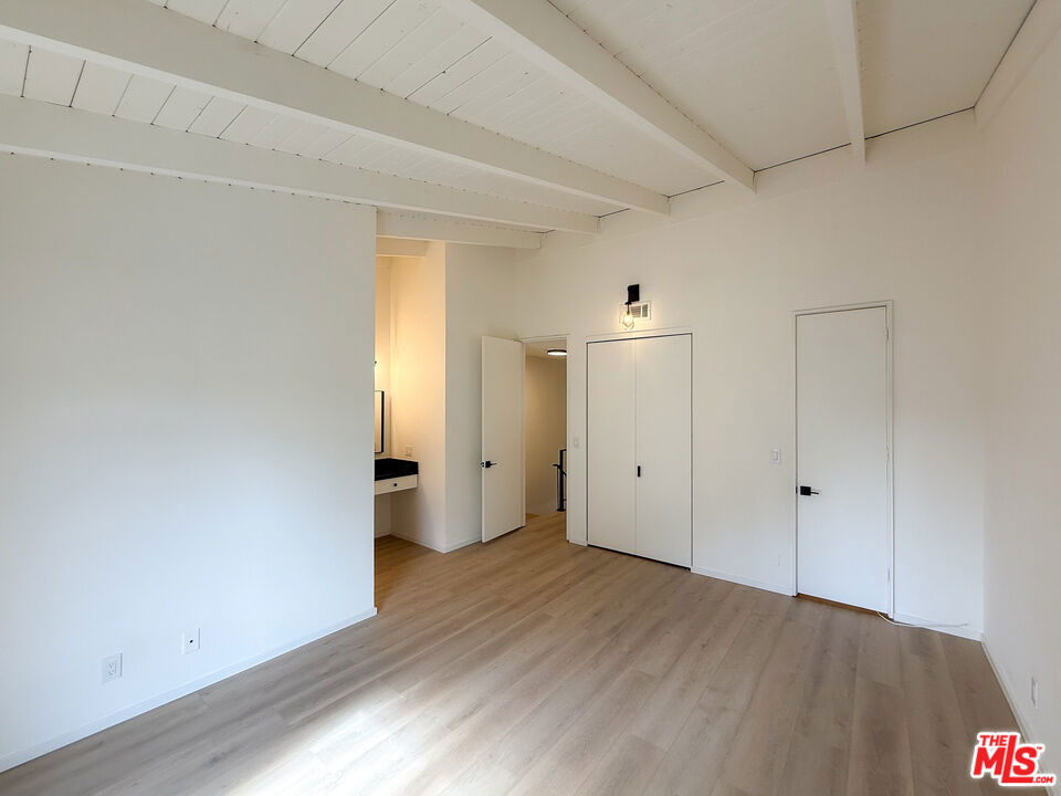 6639 Green Valley Circle Property Photo 12