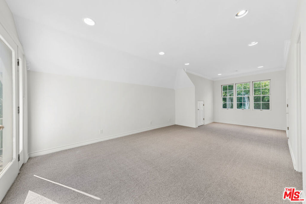 5958 Busch Drive Property Photo 30