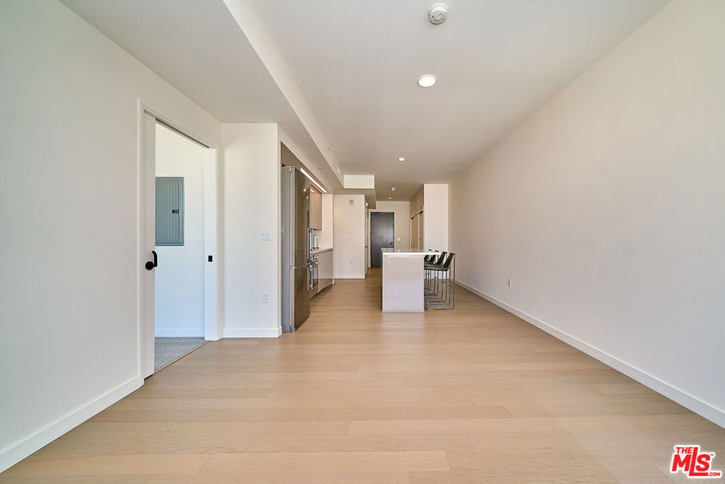 1050 S Grand Avenue 1008 Property Photo 24