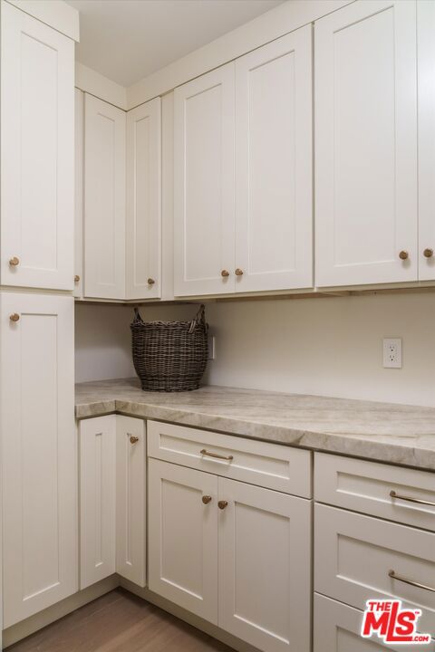 1545 N Benton Way Property Photo 26