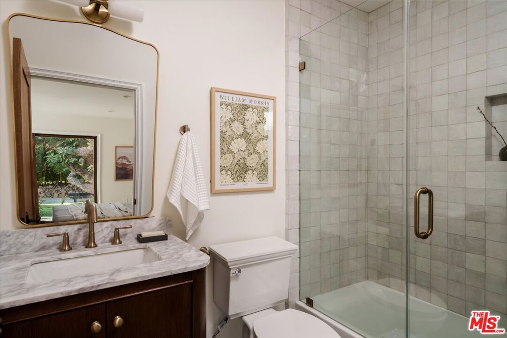 1545 N Benton Way Property Photo 40