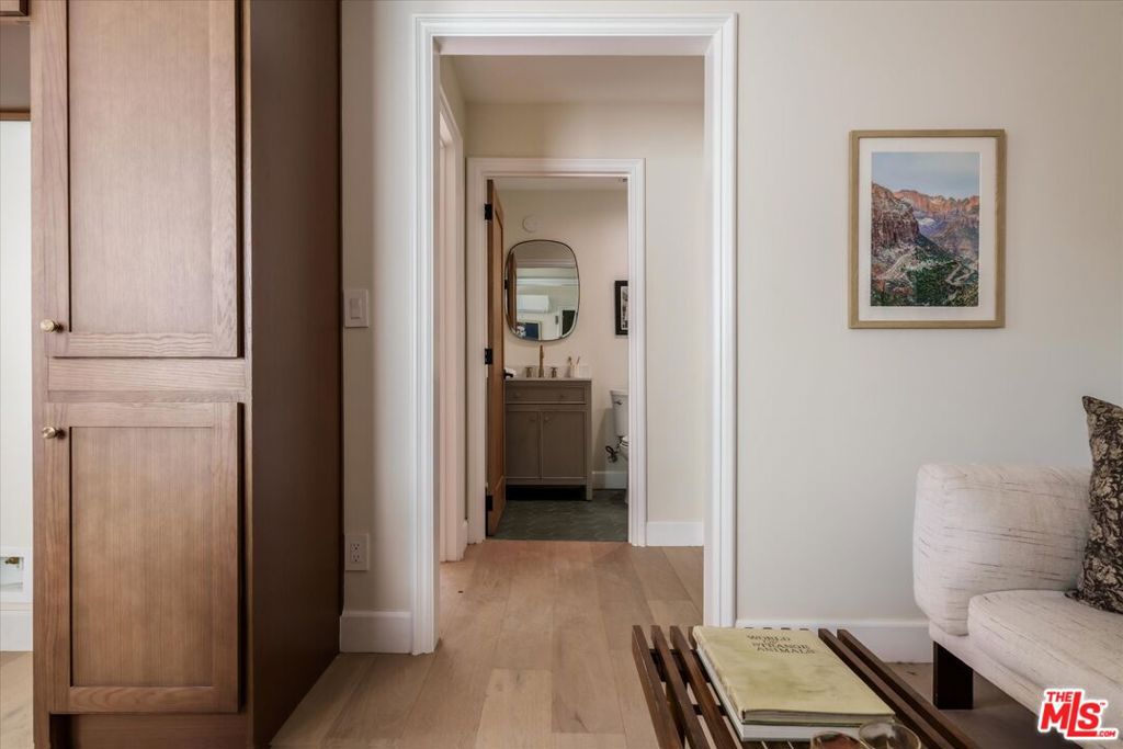 1545 N Benton Way Property Photo 66