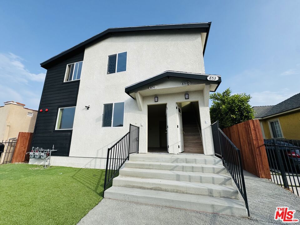 851 E 76th Place Property Photo 1
