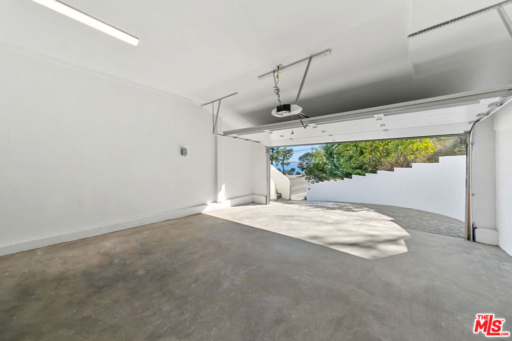 2688 Rambla Pacifico Street Property Photo 40