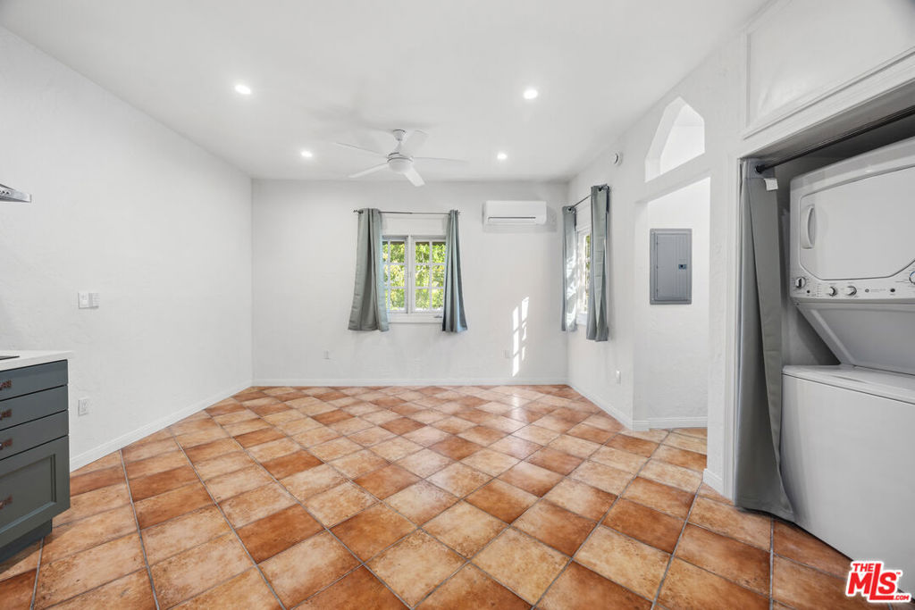 166 N Arnaz Drive Property Photo 33