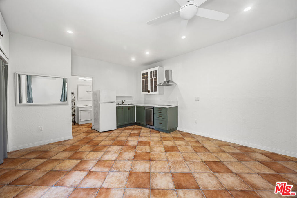 166 N Arnaz Drive Property Photo 34