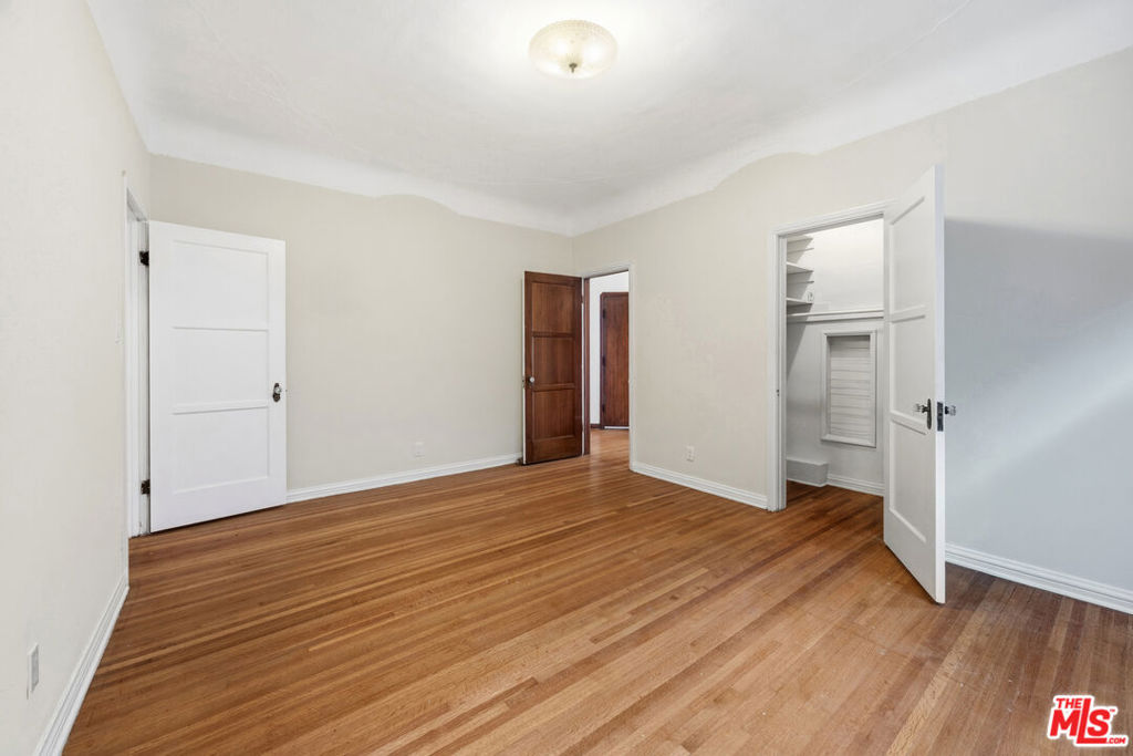 166 N Arnaz Drive Property Photo 44