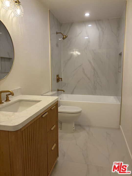 23635 Park Capri 30 Property Photo 5