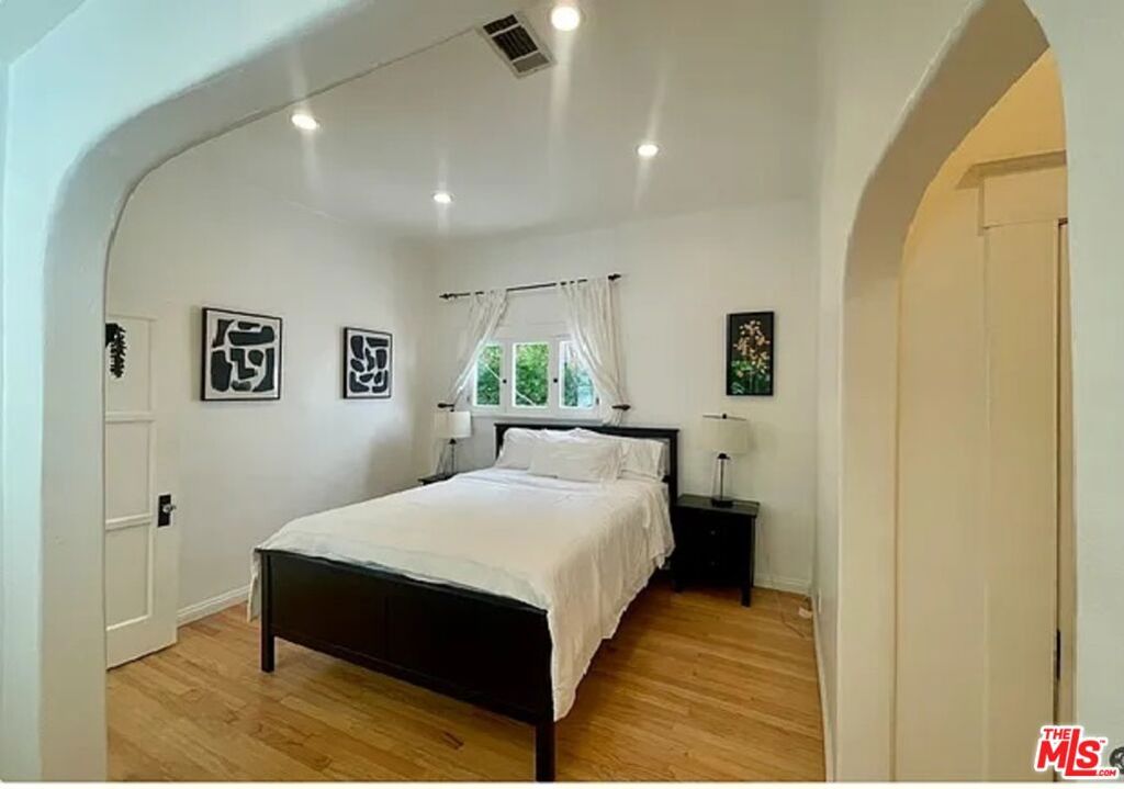 1028 4th Street Property Photo 7