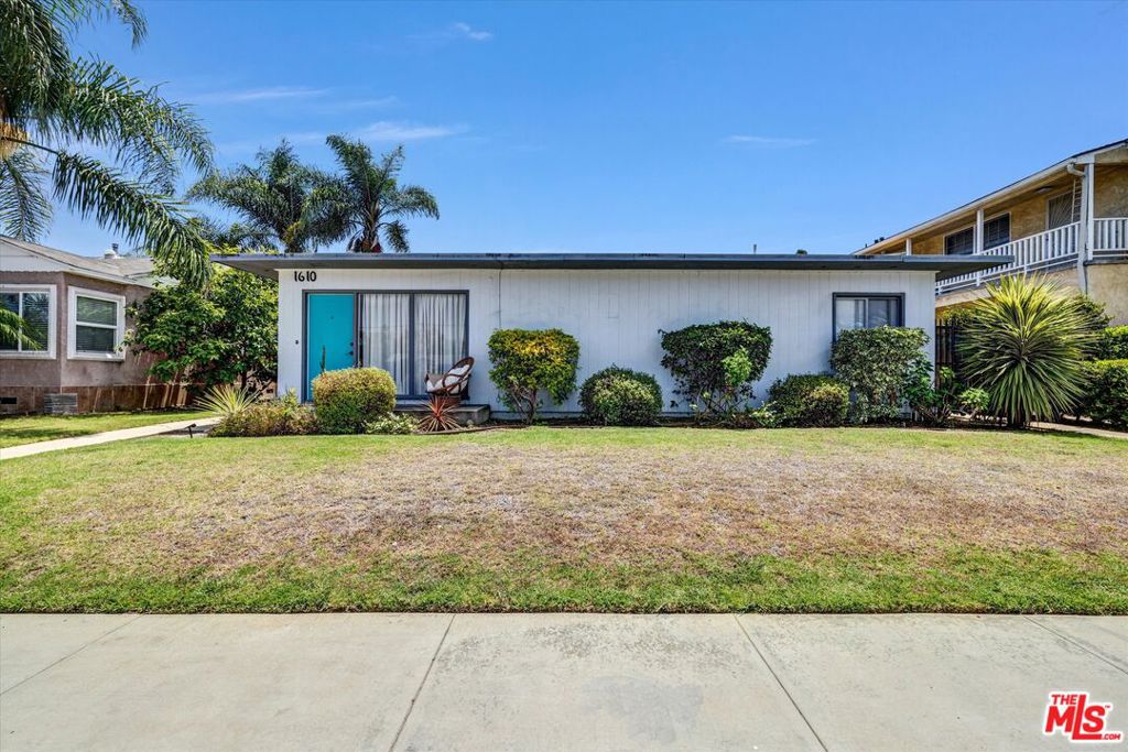 1610 E Carson Street Property Photo 2