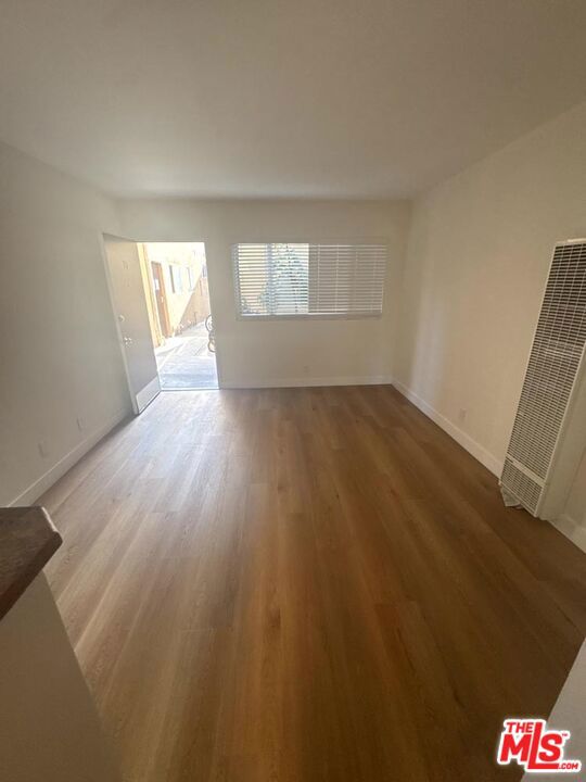 9815 Imperial Highway 35 Property Photo 4