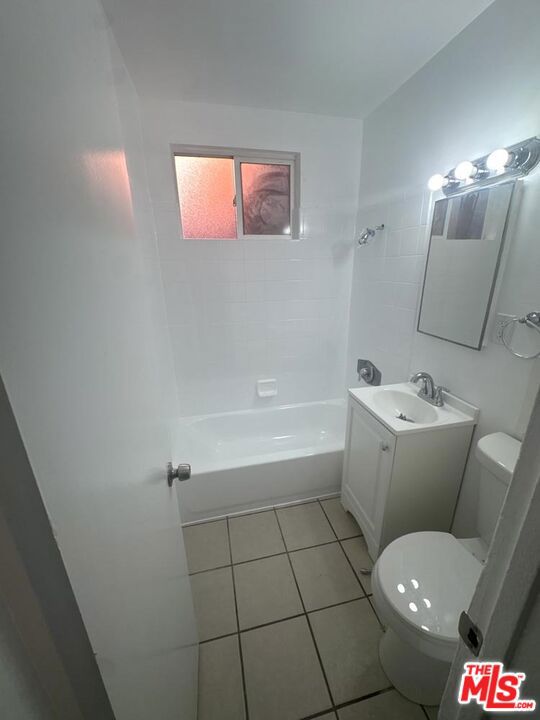 9815 Imperial Highway 35 Property Photo 7