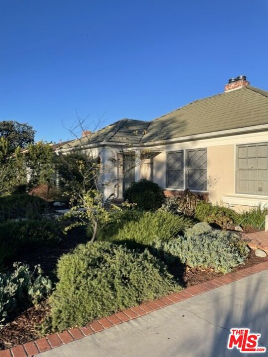 4838 Cartwright Avenue Property Photo 3