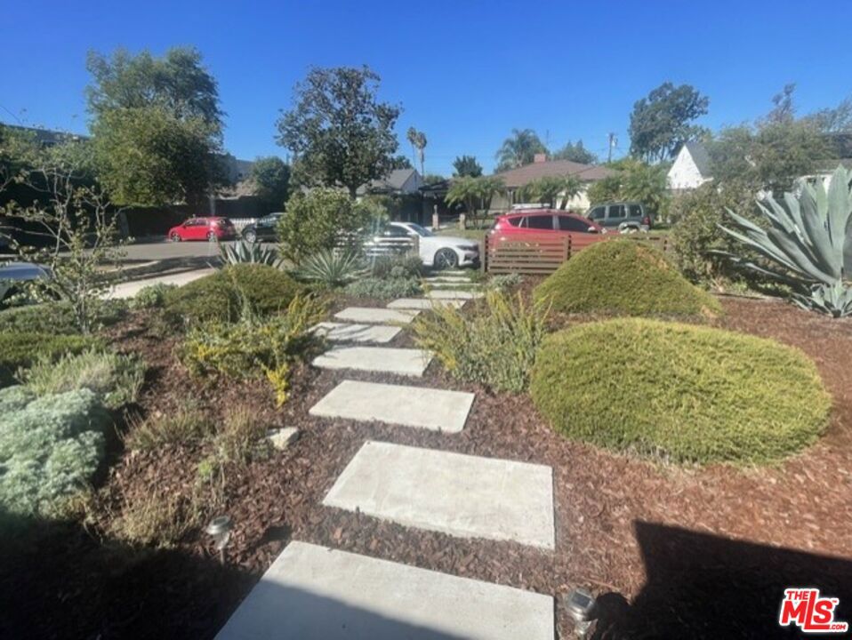 4838 Cartwright Avenue Property Photo 4