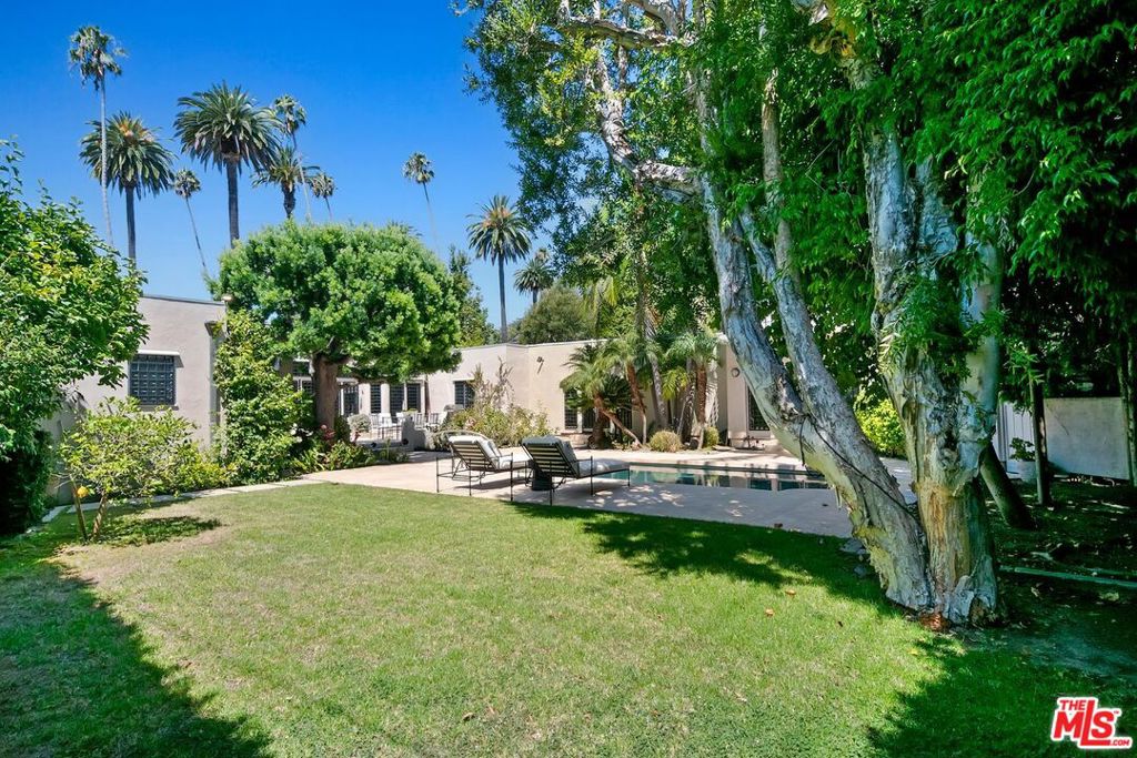 524 N Canon Drive Property Photo 31