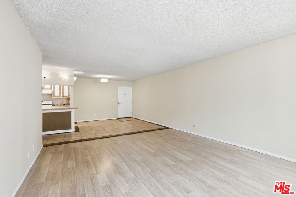 7777 W 91st Street B2157 Property Photo 9