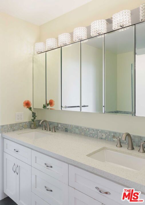 4040 Via Marisol 124 Property Photo 25