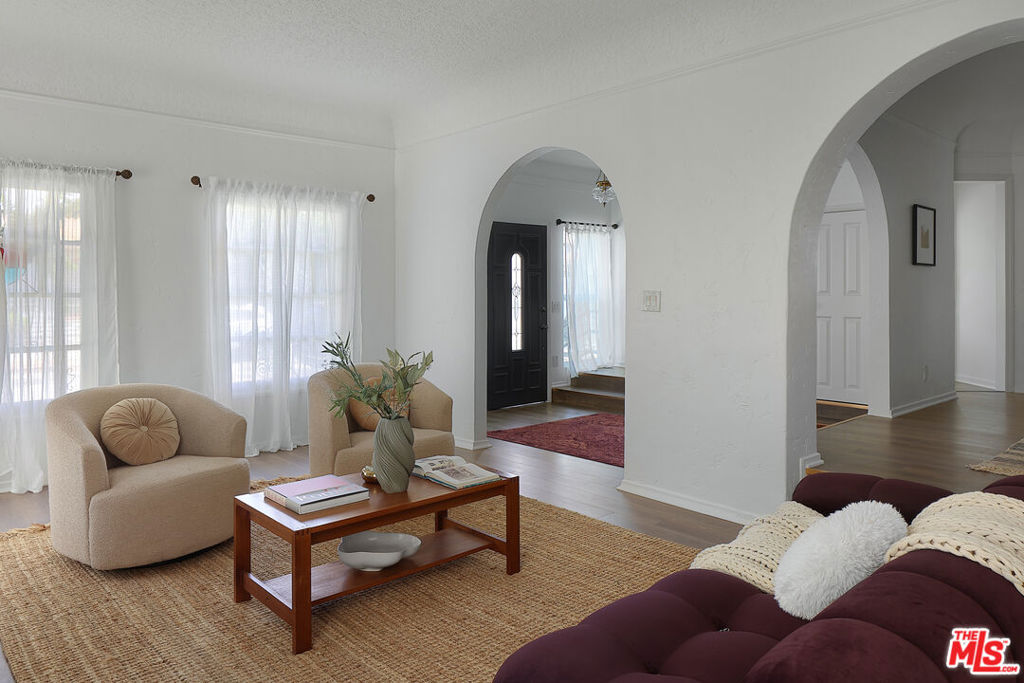 3120 W 43rd Place Property Photo 8