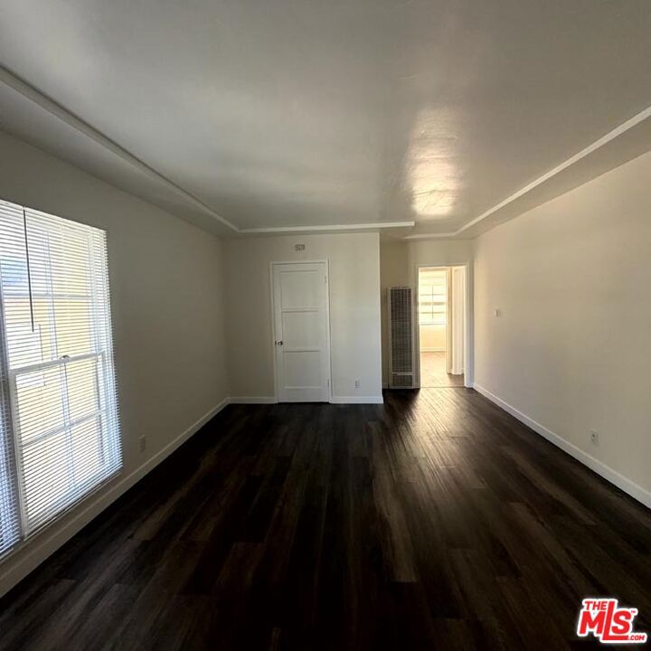5113 W 20th Street 5113 1/2 Property Photo 6