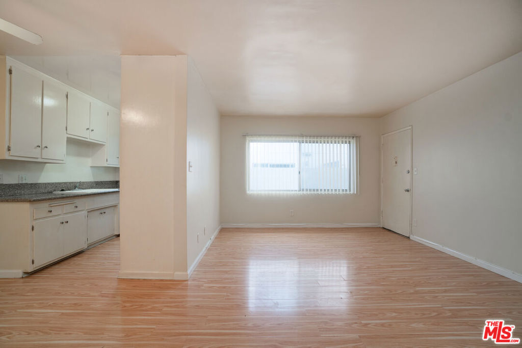 1943 Overland Avenue 3 Property Photo 3