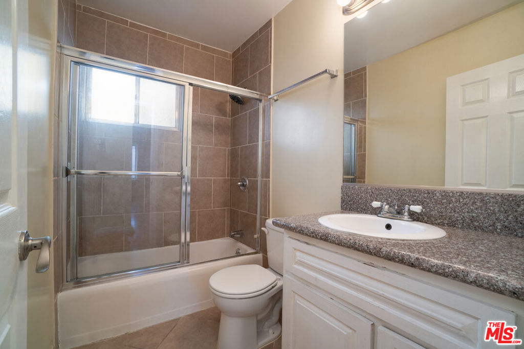 1943 Overland Avenue 3 Property Photo 9