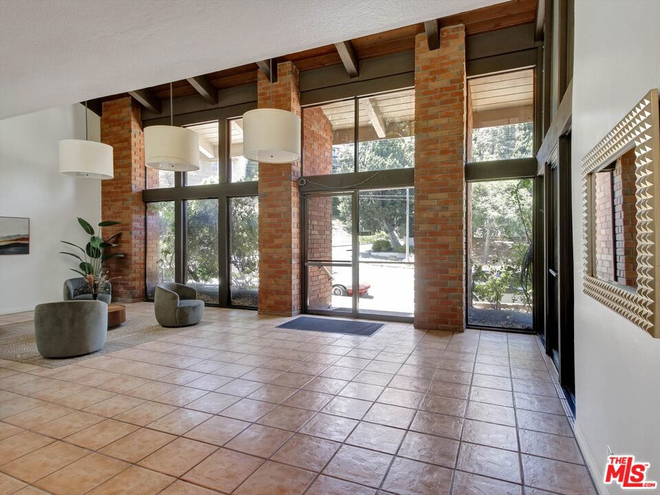 3480 Barham Boulevard 325 Property Photo 4