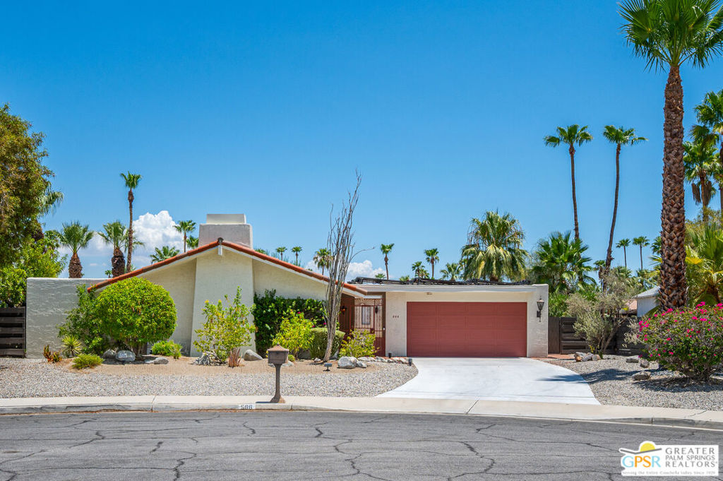 566 N Sunset Way Property Photo 13
