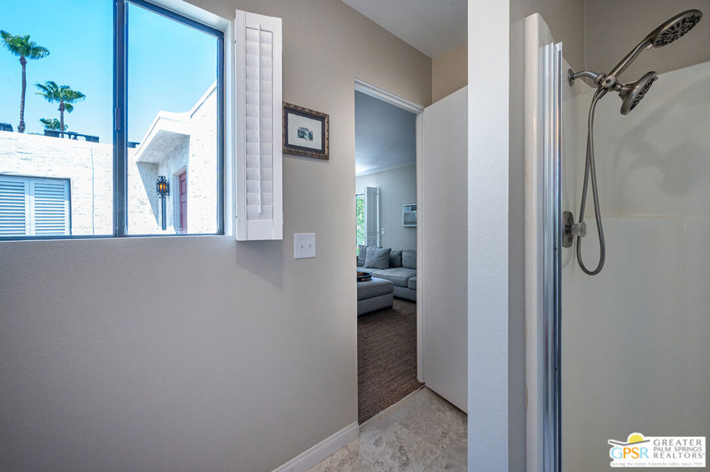 566 N Sunset Way Property Photo 53
